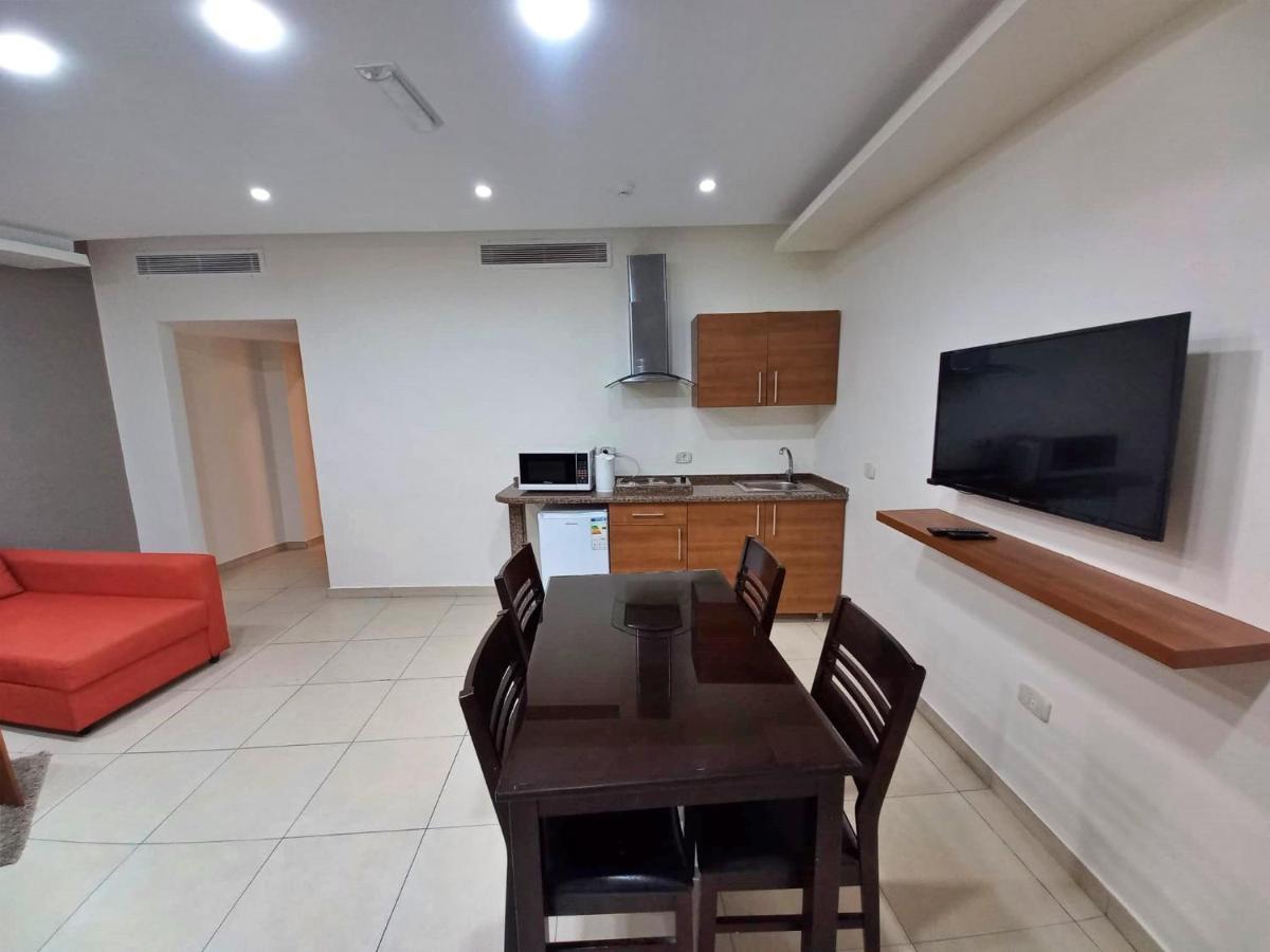 עמאן Lujain Hotel فندق النور واللجين מראה חיצוני תמונה