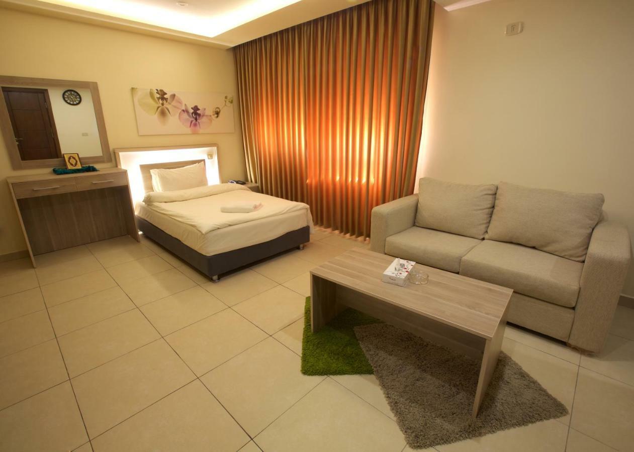 עמאן Lujain Hotel فندق النور واللجين מראה חיצוני תמונה