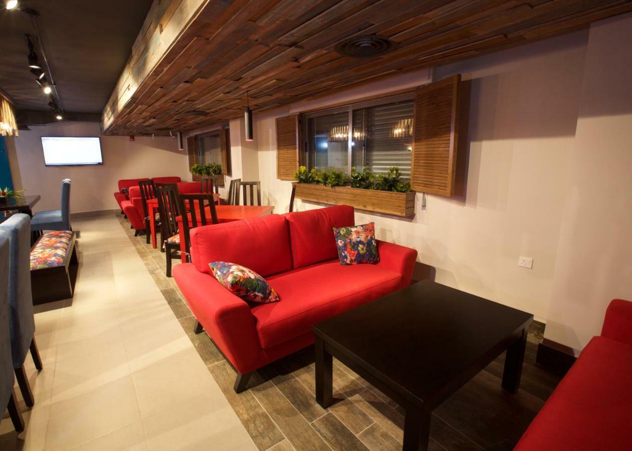 עמאן Lujain Hotel فندق النور واللجين מראה חיצוני תמונה